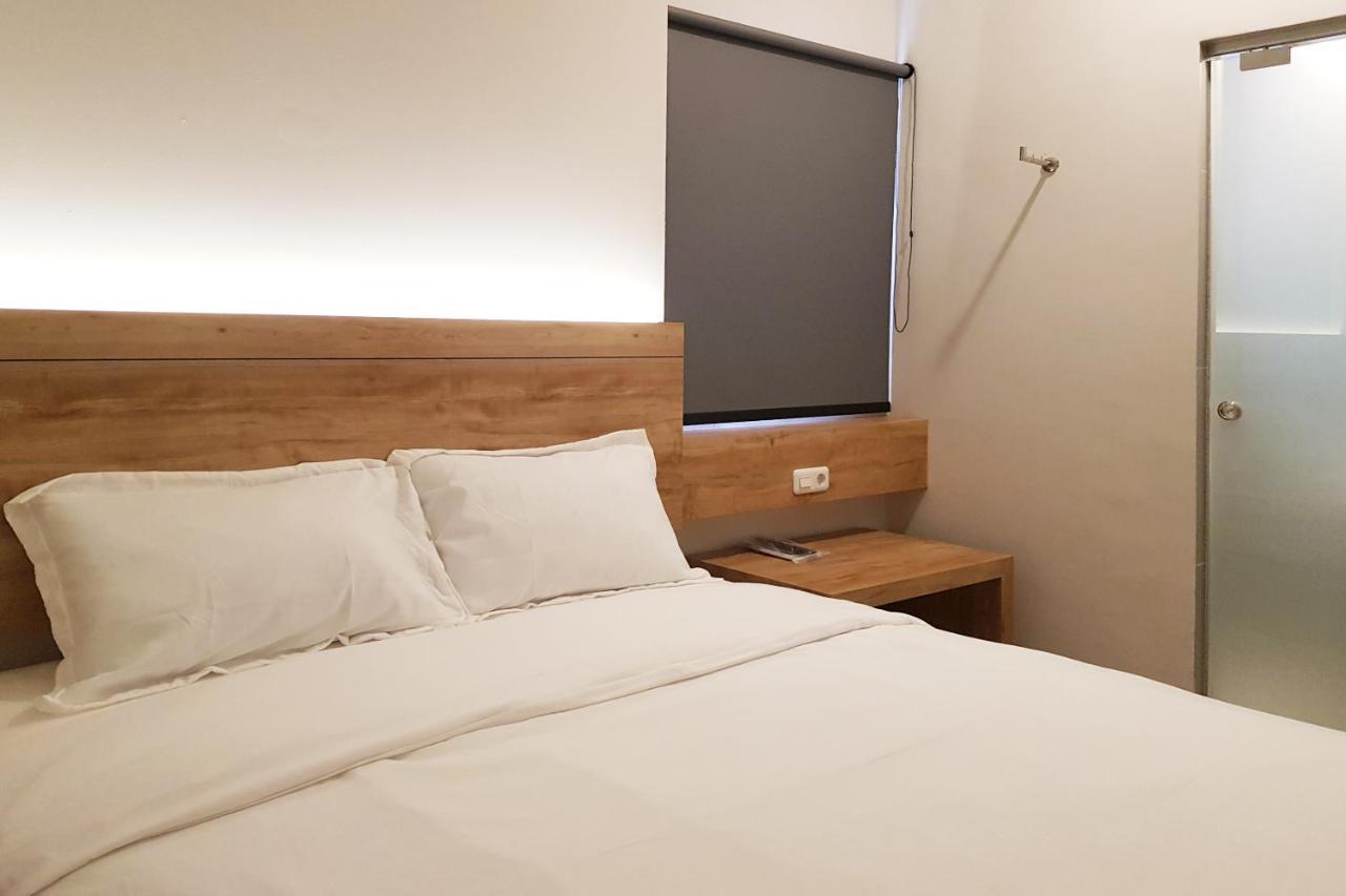 Oyo 90015 Platinum Guest House Medan Zewnętrze zdjęcie