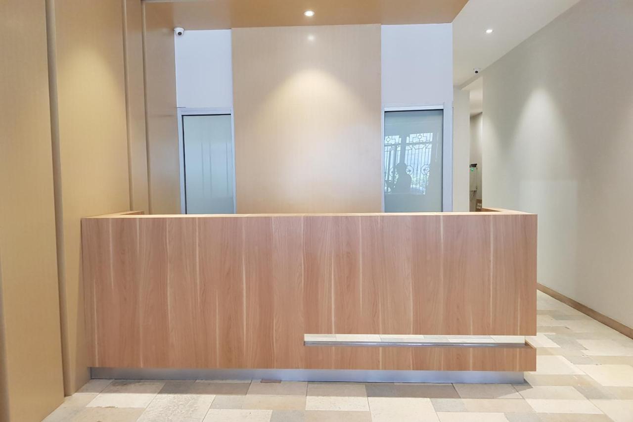 Oyo 90015 Platinum Guest House Medan Zewnętrze zdjęcie
