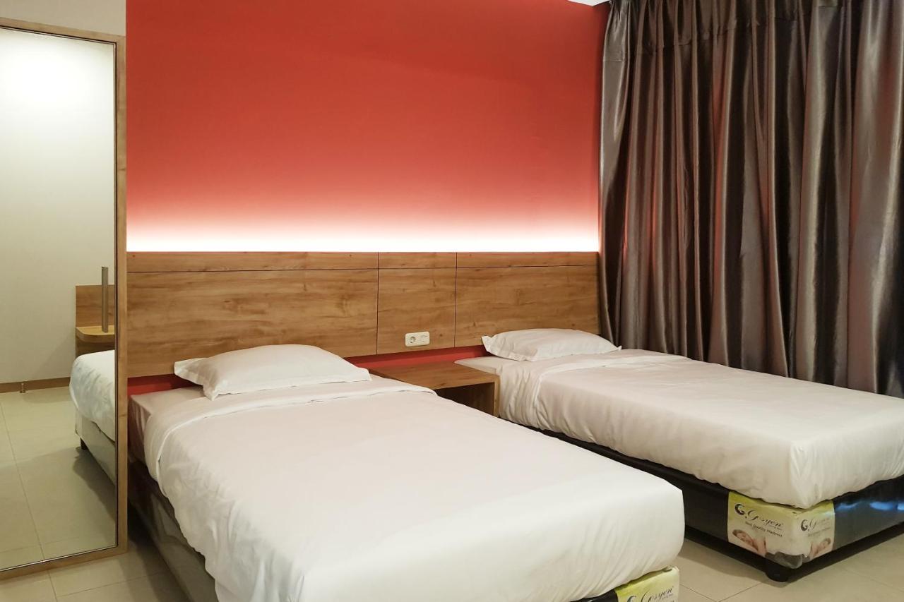 Oyo 90015 Platinum Guest House Medan Zewnętrze zdjęcie