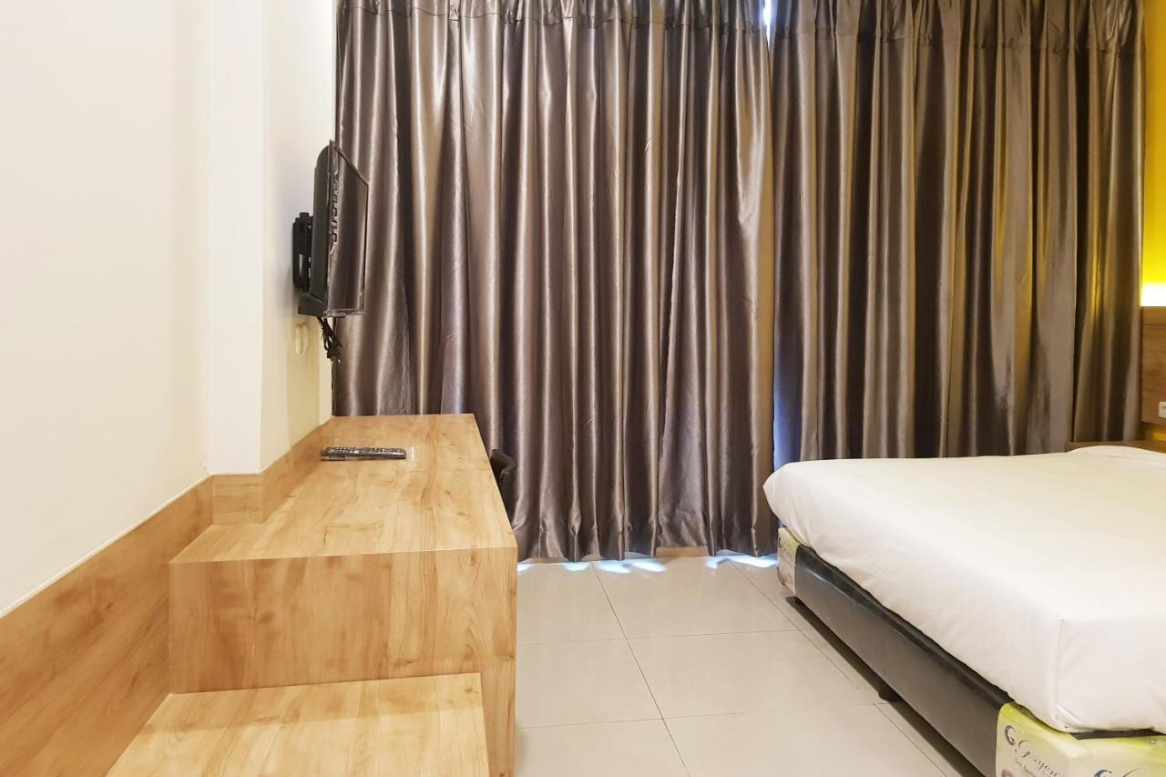 Oyo 90015 Platinum Guest House Medan Zewnętrze zdjęcie